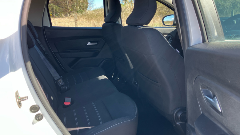 Dacia Duster 1.0 TCe 100 Comfort 5dr Bi Fuel Estate